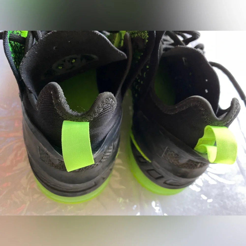 Nike LeBron 18 XVIII sneakers Black Electric Green Men's US 9.5